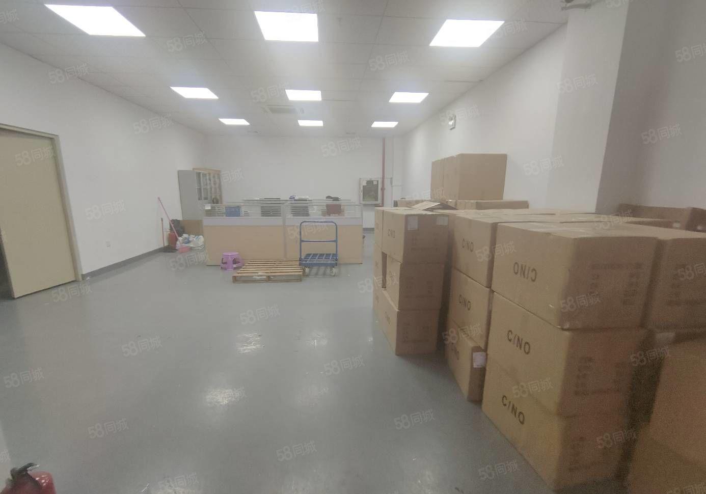龙华大浪汽车站一楼1000平带装修厂房低价出租 可以分租
