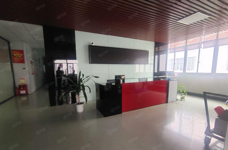 龙华大浪元芬地铁口精装修厂房出租2000平，大气前台可以分租