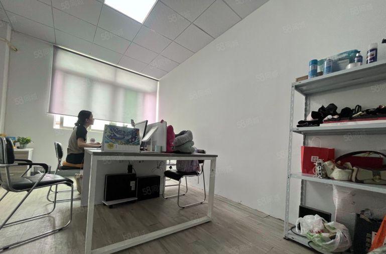 观澜大和工业园整层1300平方精装厂房仓库办公室出租可分租