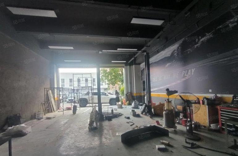 龙华油松新出一楼296平，空地大可进出大车