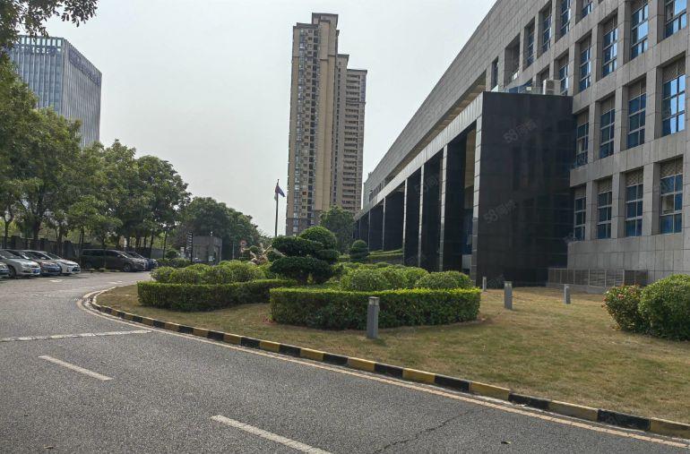 免租5个月龙华大浪主干道原房东独院厂房8000平厂房出租