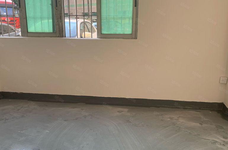 陈江一楼800平原房东独院厂房仓库出租可分租带航车送部分空地