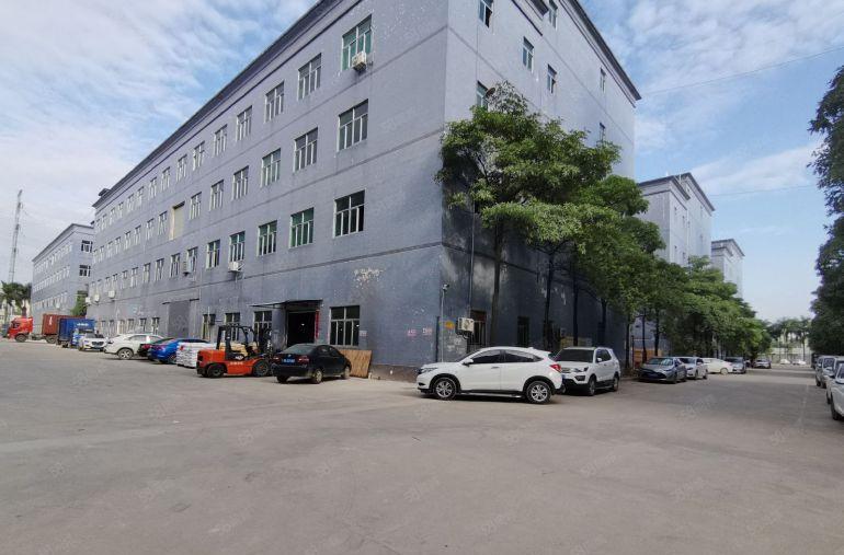 横岗大型工业区楼上450平米招租