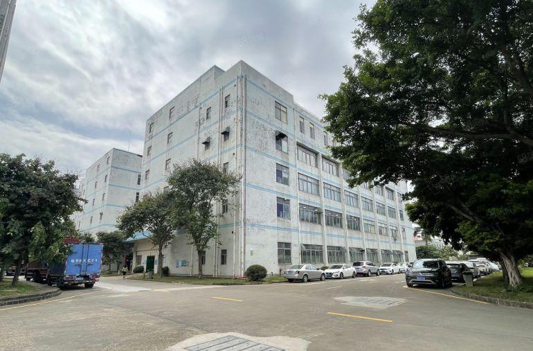 横岗原房东工业园楼上1000平带装修前台办公室厂房出租可分租