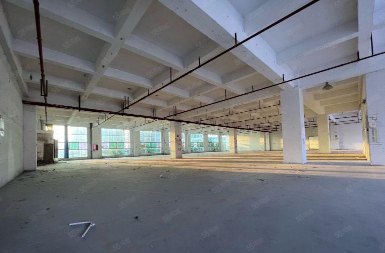 送空地8000平，坂田地铁站14200平，优先整租，不限行业