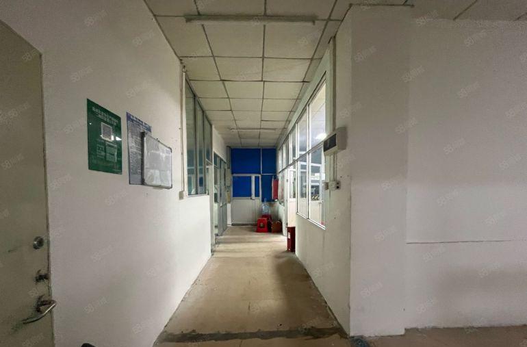 横岗六约珠宝厂出租400平，环保塔，水电齐全 租金22元起