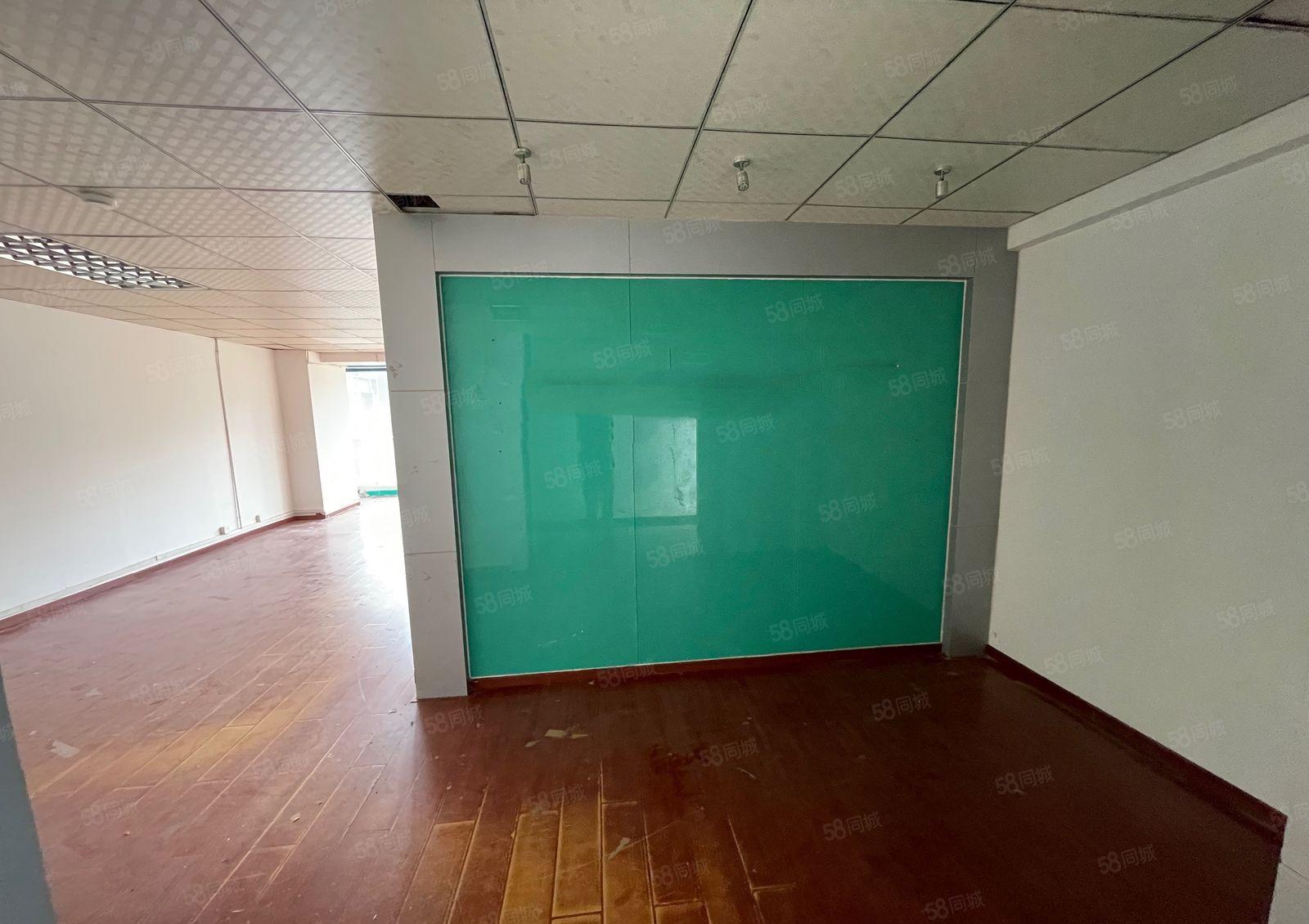 坂田杨美地铁站270平精装办公室，仓库出租，适合电商，办公