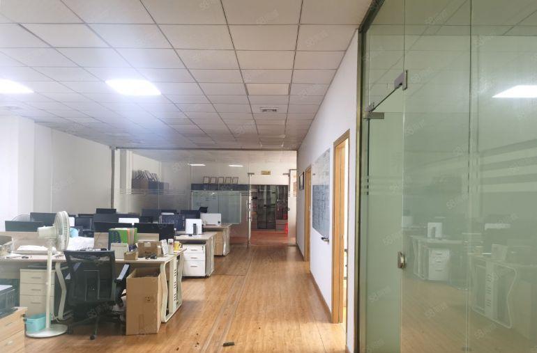 龙岗中心城红本独院厂房1200平方出租带精装修场地大易招工