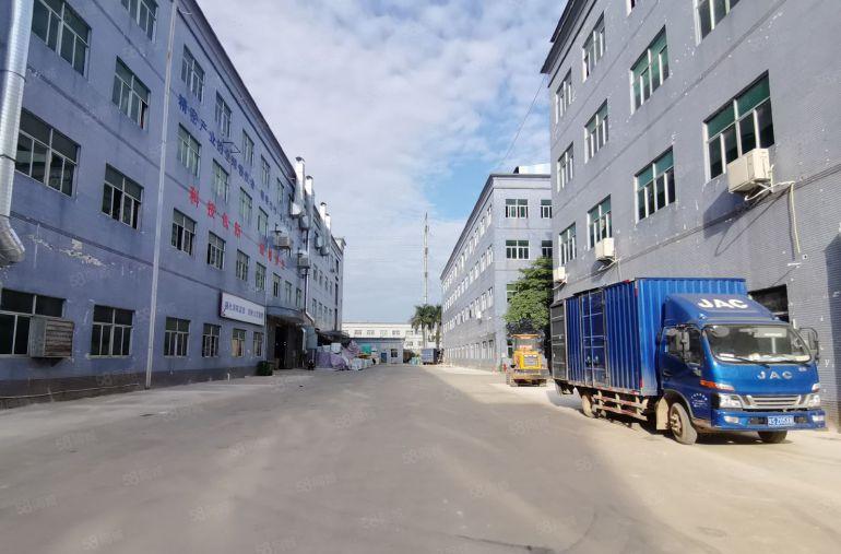 原房东直租龙岗宝龙3000平精装修厂房出租带地坪漆办公室隔间