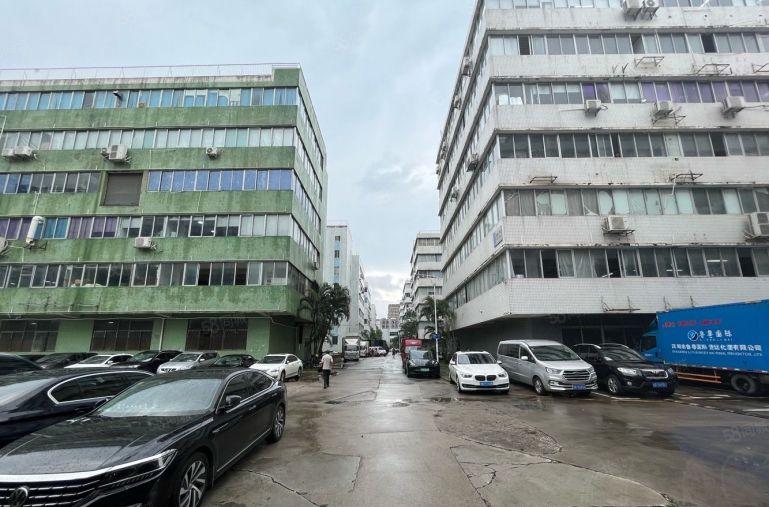 坂田实际面积厂房出租3楼2000平，原房东带红本500平起分