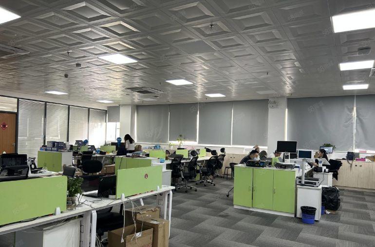 龙岗横岗300至4万平地铁精装修无尘车间低价厂房仓库空地出租