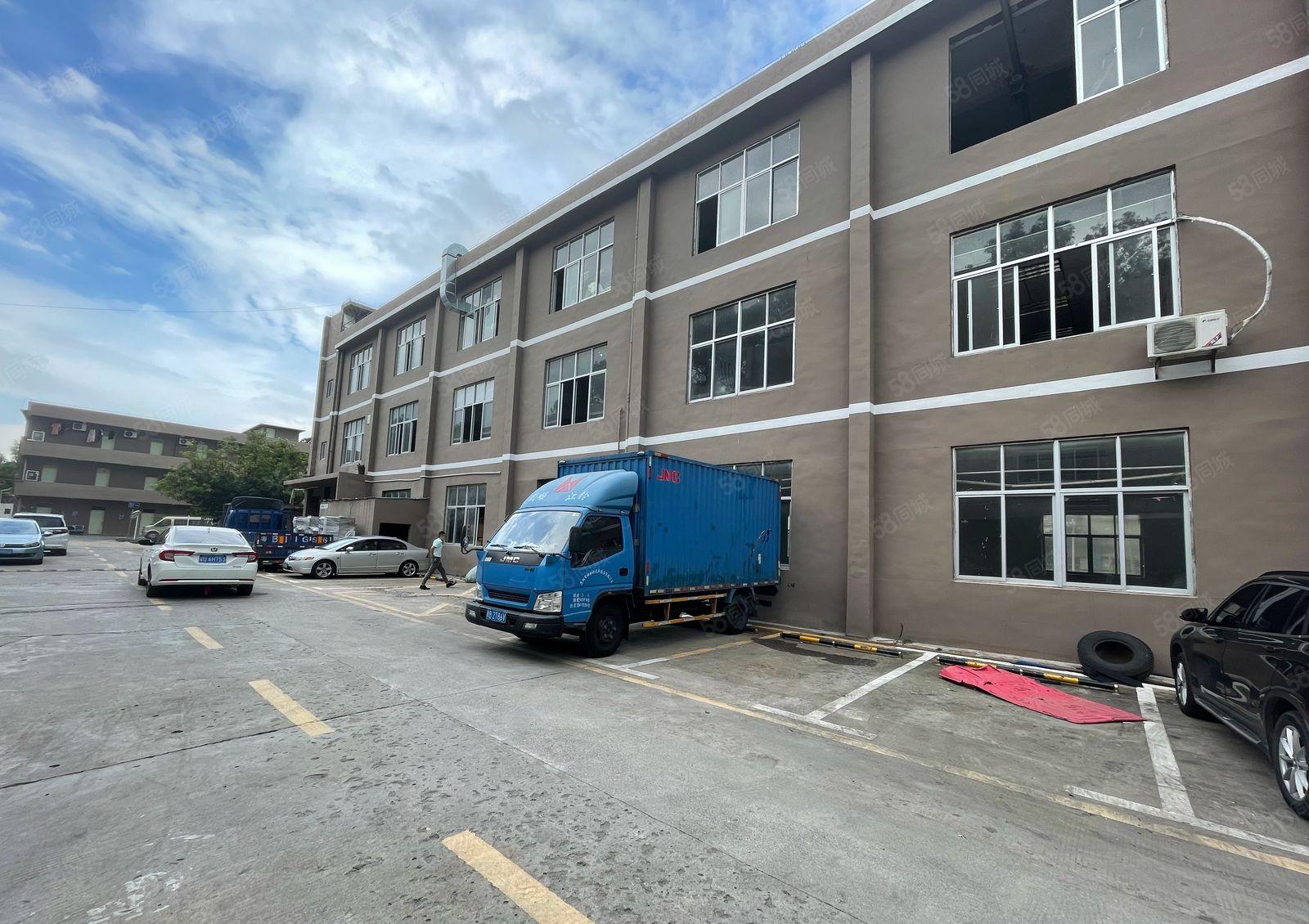 (平湖辅城坳独院厂房出租)一楼750平厂房大小分租