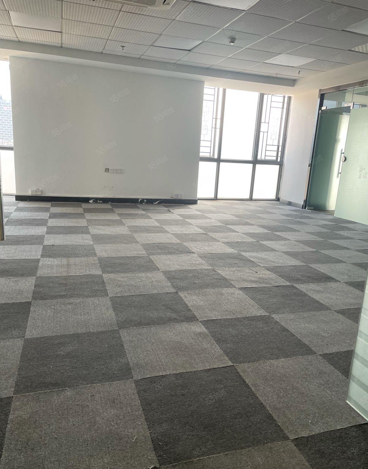 塘坑地铁站50米电商仓库招租现成水电