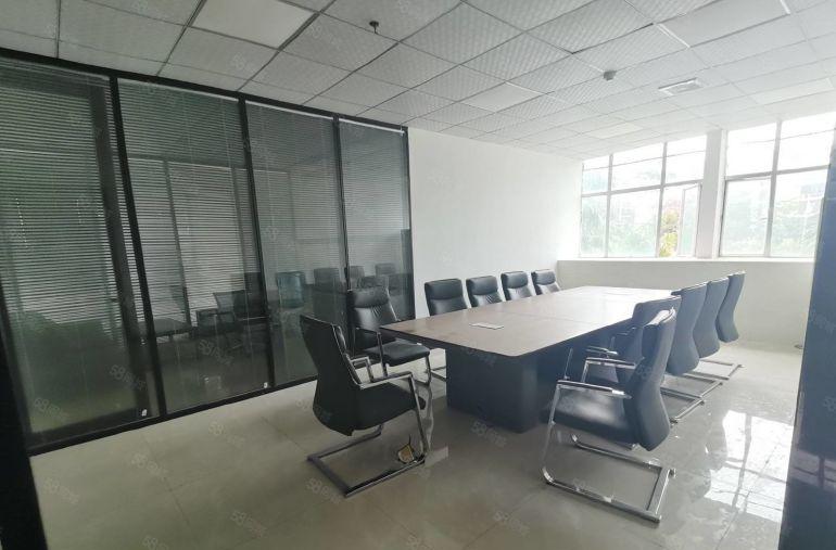 20元起租龙岗宝龙一手房东一楼二楼2200平厂房出租可分租