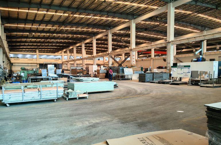 龙岗中心城五联外环高速口钢结构厂房仓库5000平方滴水9米