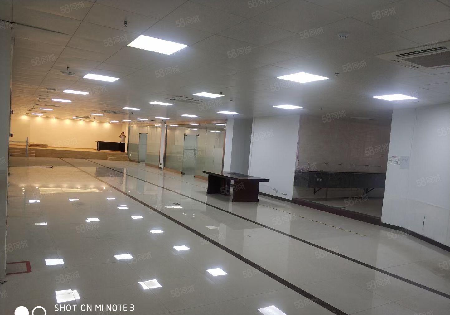 横岗塘坑地铁站A出口