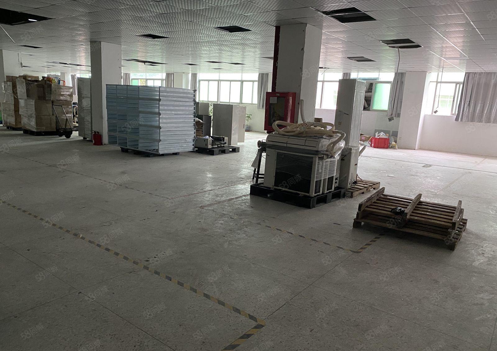 横岗坳背二楼带装修厂房出租面积860可分租