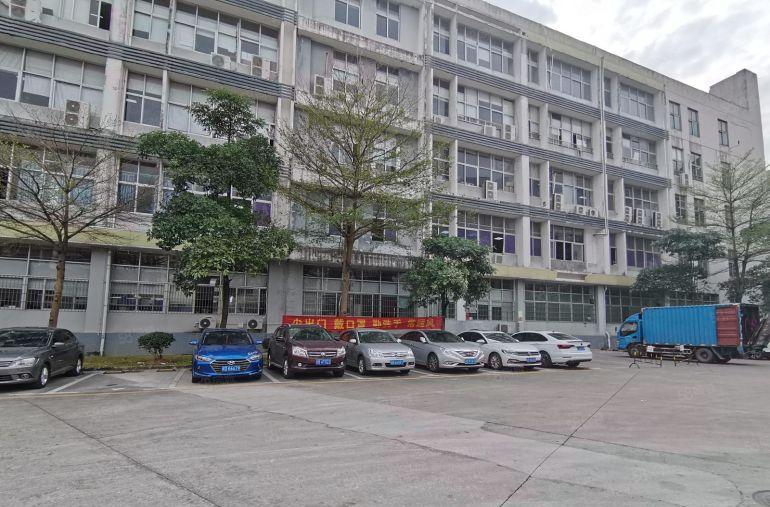 原房东横岗六约地铁口2000平厂房出租带现成的精装修可分租