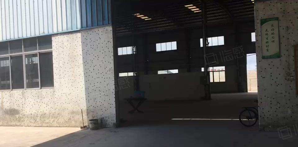 龙岗龙腾工业园单一层钢构滴水10米1800平厂房出租 进拖头