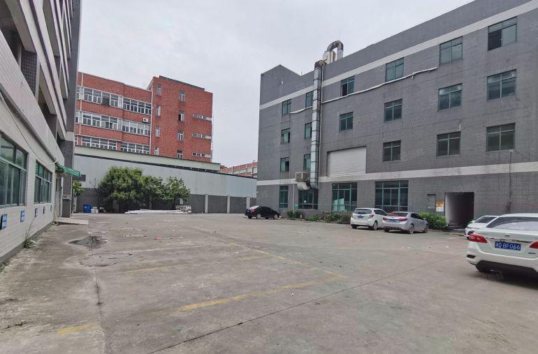 200平起租平湖府城坳独院厂房6000平厂房仓库出租可办环评