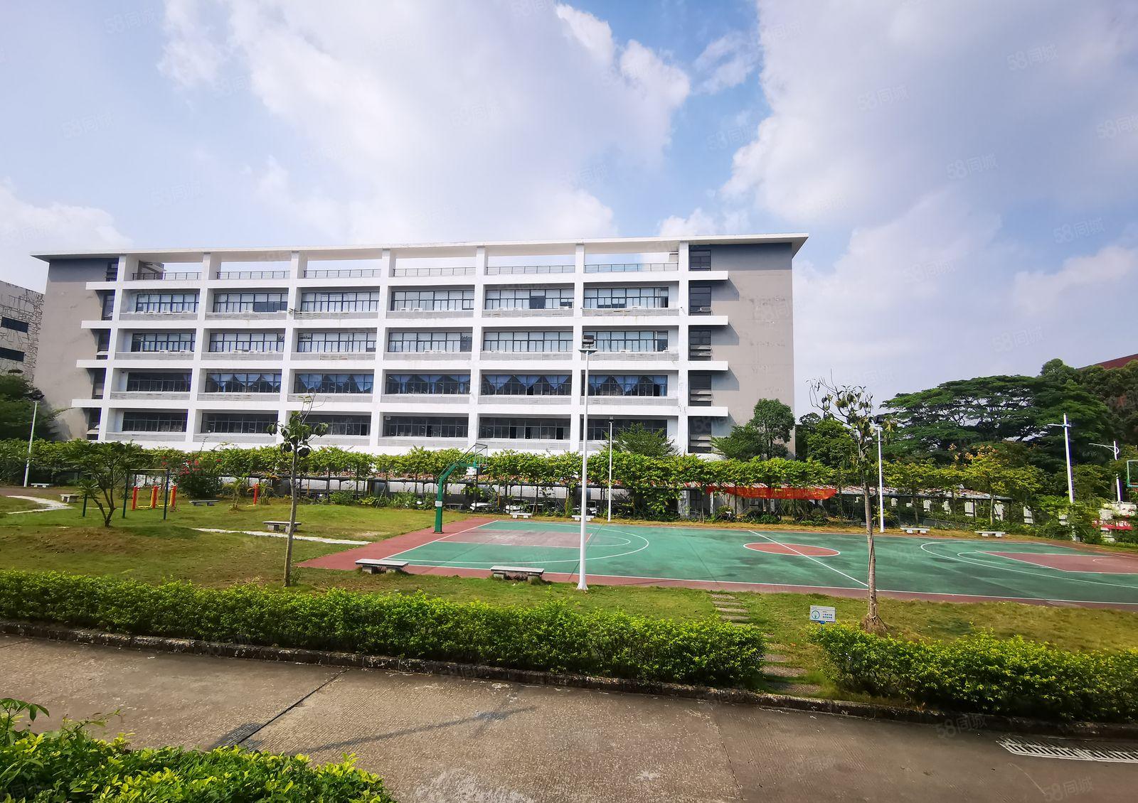 龙岗宝龙楼上精装修2000平厂房仓库出租带卸货平台空地大