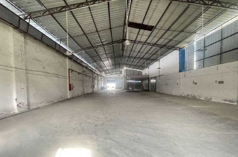 坪地超低价钢构厂房出租面积500平15块空地大交通便利