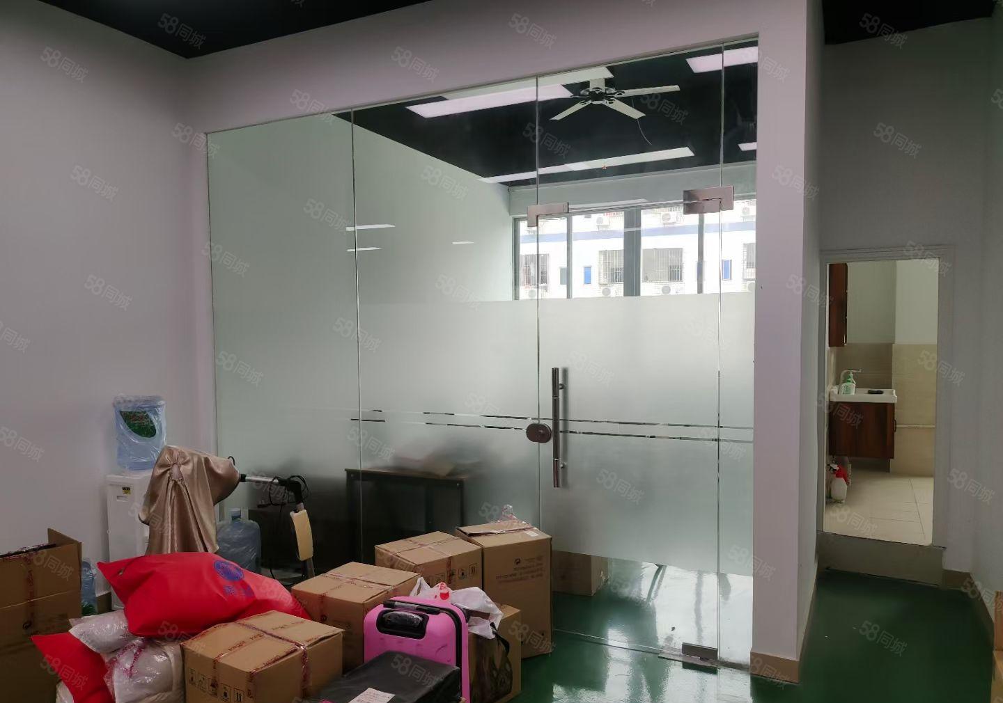 龙岗中心城南联精装修厂房650平方出租