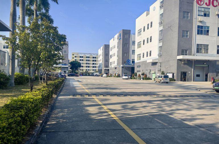 宝龙高新科技园原房东红本厂房8000平方带装修水电齐大小可分