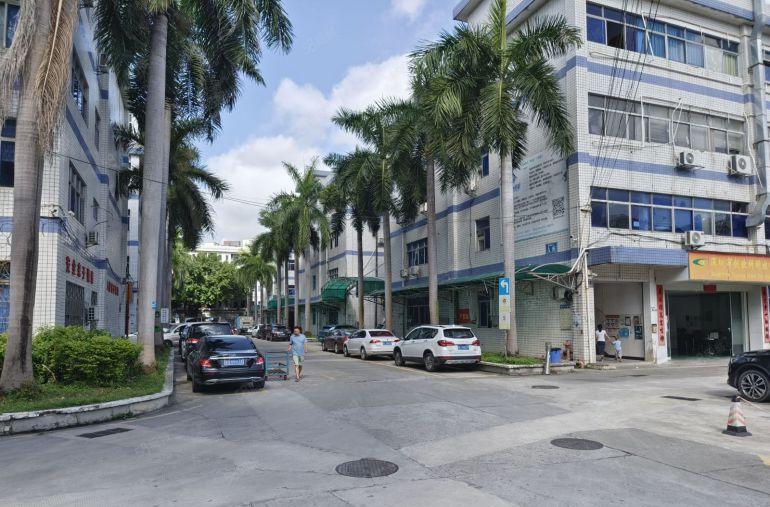 现成水电带装修南联科技园楼上800平办公仓库厂房低价出租