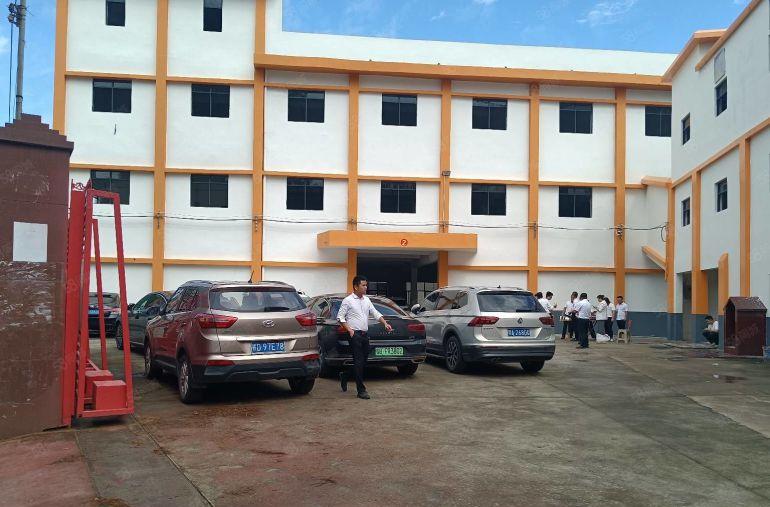 平湖新木工业区独院7960平方厂房出租