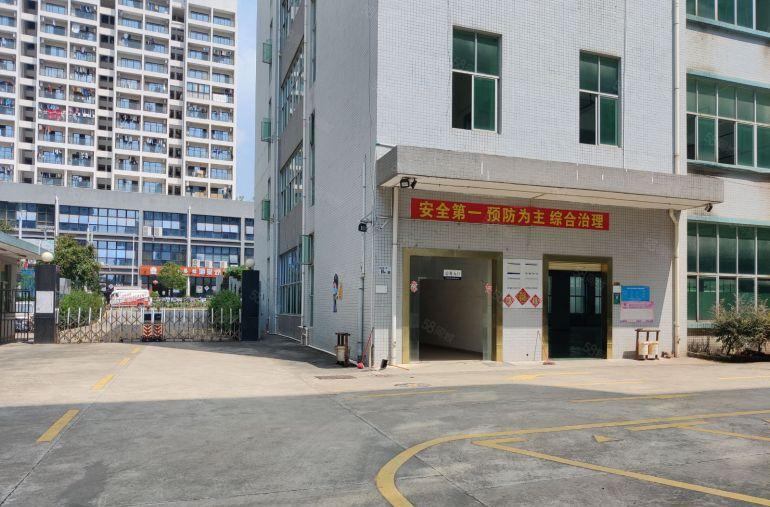 六约地铁口1000平地坪漆仓库厂房低价出租，300平起分租