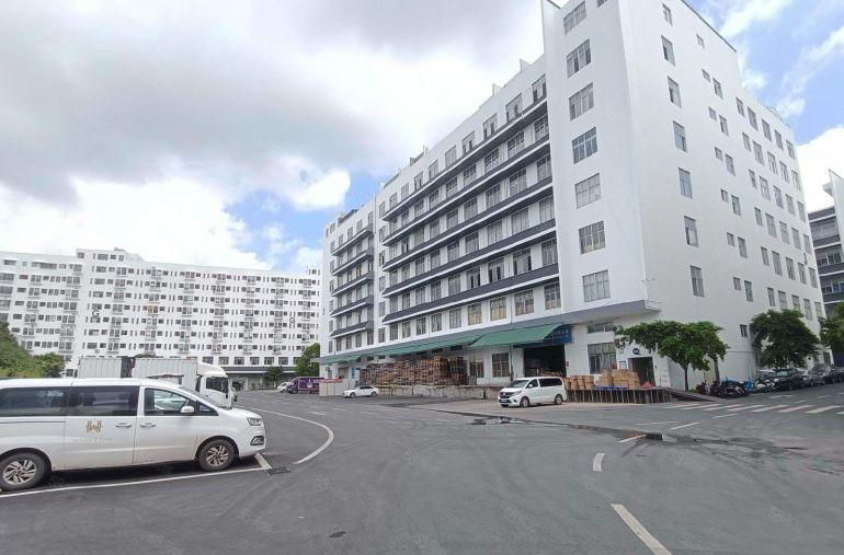 12块起租 龙岗原房东2万平方独院厂房出租 楼上300起分租