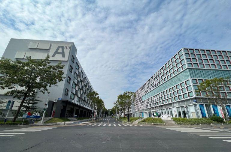 享政补横岗地铁口附近20000平方带装修研发办公仓库厂房出租