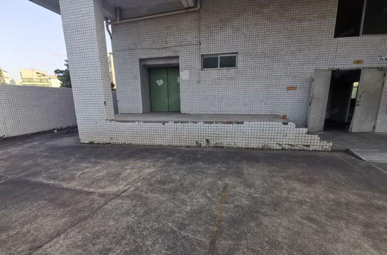 龙岗宝龙独院厂房出租8000平可分租500平起租报价20元