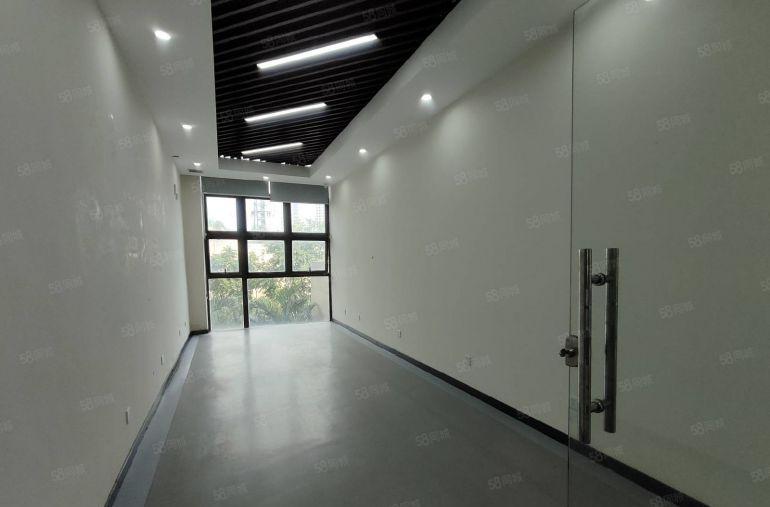 布吉原房东联创科技园一楼500平生活配套齐全 运动设施多样