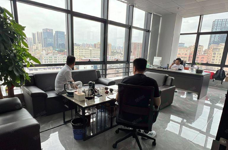坂田华为地铁口 精装修 带办公用品 整层可分租 原房东直租