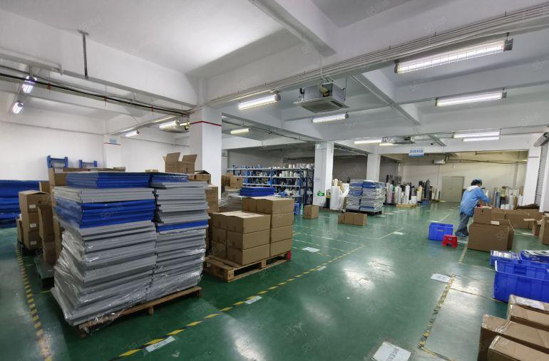 坪山沙田地铁口独门独院厂房出租6000平方600平起分空地大