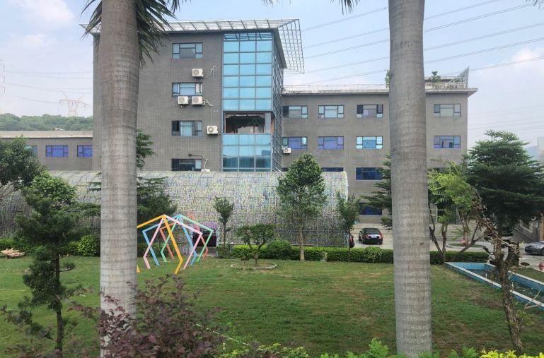 小面积！有装修300平500平低价租横岗地铁口花园式电商园！