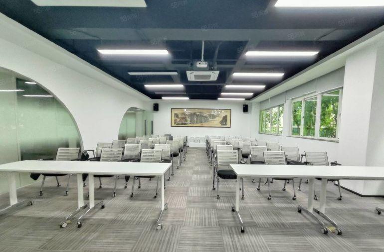 坂田主干道旁特价出租原房东精装修红本厂房500至1500平！