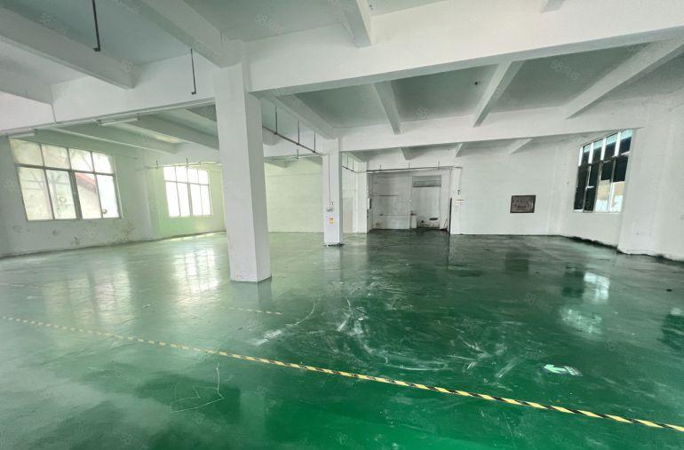 龙岗区五联社区道一楼560平标准厂房低价出租带装修可分租