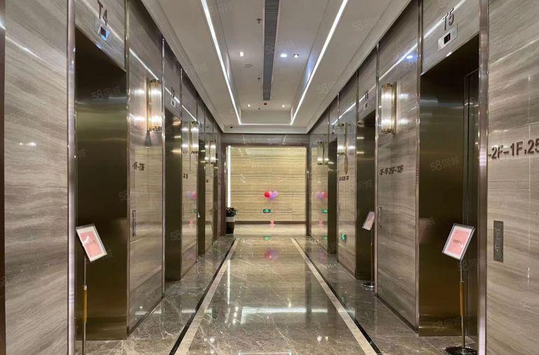 万科云中心 373平 51格局精装办公室 龙岗龙城地铁口