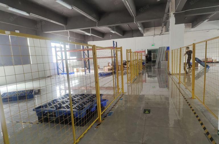 坂田近地铁口楼上精装修厂房出租1500平，适合电商，研发仓库