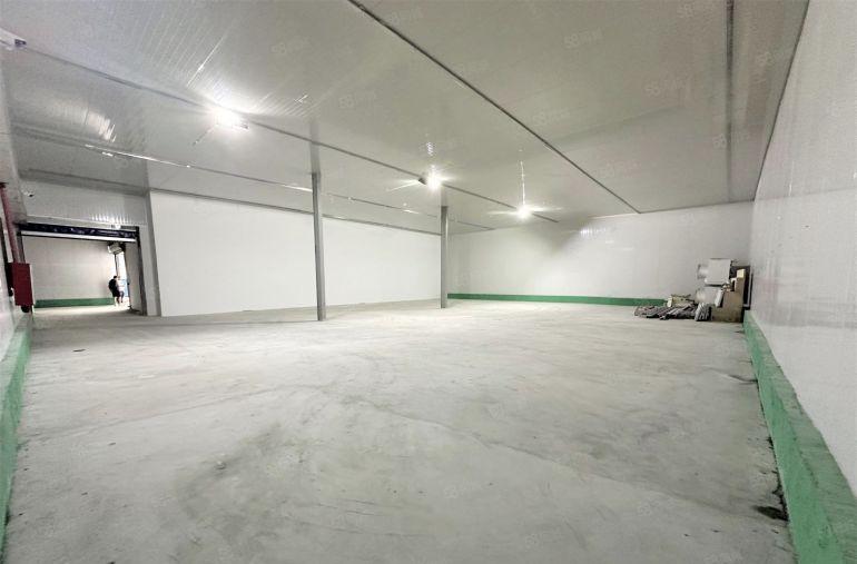 平湖白泥坑冻库出租300平厂房仓库带卸货平台可进大车