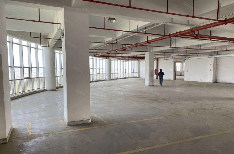 龙岗南联中心城5000平一楼二楼现场装修办公室厂房出租大小分