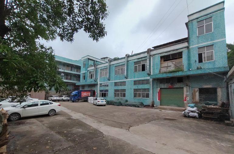 平湖上木古工业园楼上1000平厂房仓库低价租，500平起分租