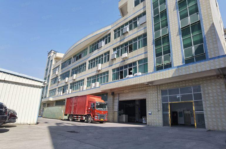 平湖木古地铁1楼2000平2楼2000平方厂房仓库出租精装修