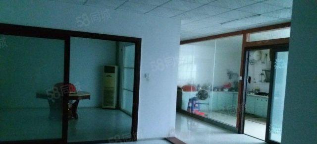 近布吉300平，900，1500平米原房东厂房