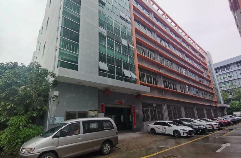 深圳龙岗龙城国际1000平标准厂房低价出租原房东精装修
