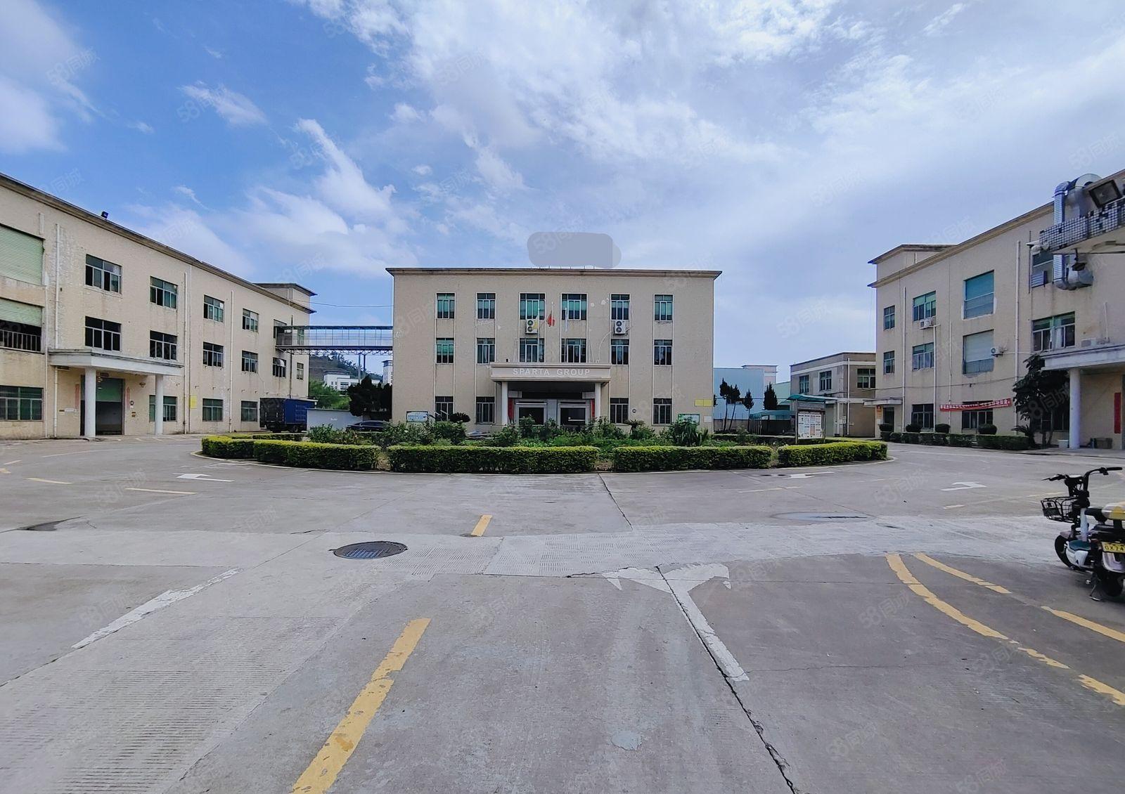 带装修龙岗爱联工业园楼上1600平厂房仓库出租空地大交通便利