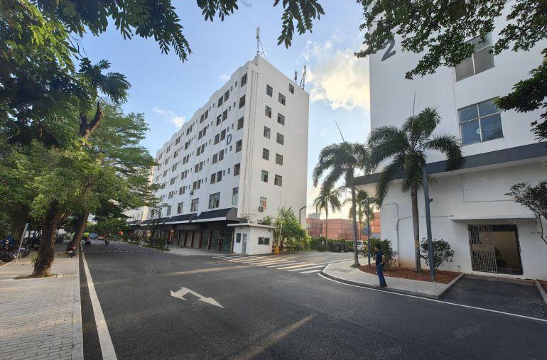 龙岗爱联原房东大型工业园楼上1000平方带精装办公室厂房出租